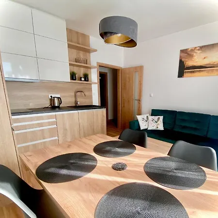Apartment Na Brehu Lipna *